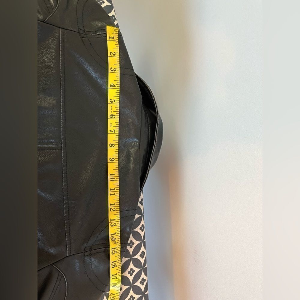 Black Rivet Faux Leather Jacket Size M - Picture 8 of 12